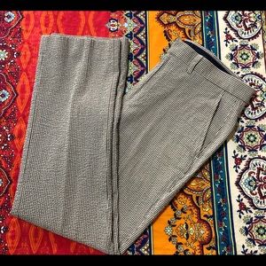 NAUATICA MEN’S SEERSUCKER PANTS.CLASSIC STYLE,LIGHT BROWN&WHITE.GREAT CONDITION